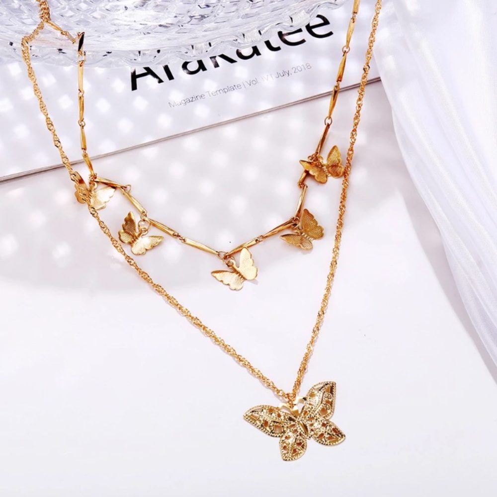 ⚜️[𝟯/$𝟮𝟴]⚜️2 Layered Gold Butterfly Choker NEW - Picture 2 of 8